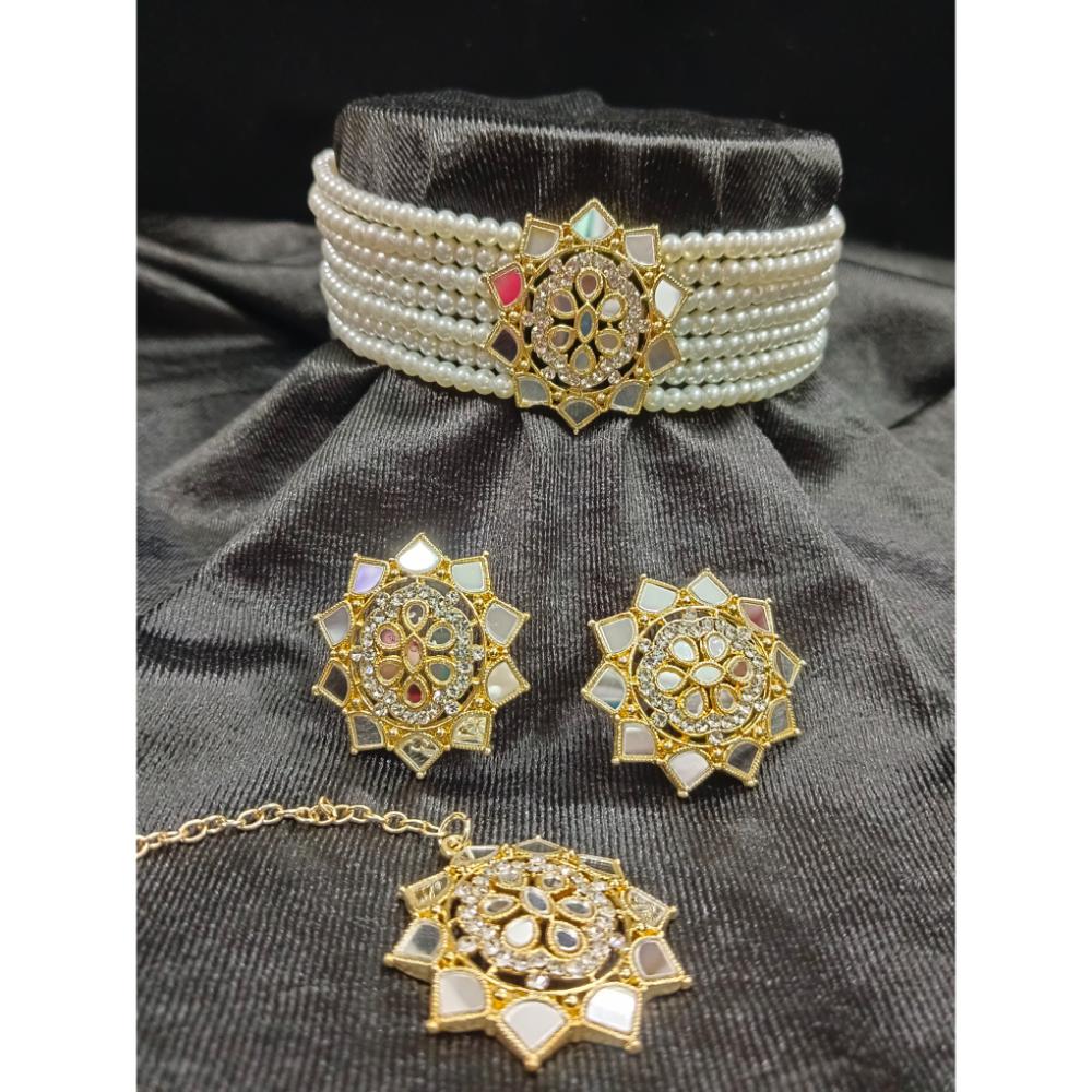 JewelMaze Gold Plated Mirror Necklace Set With Maang Tikka