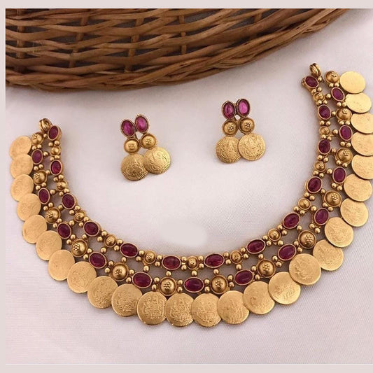 JewelMaze Gold Plated Pota Stone And Temple Choker Necklace Set