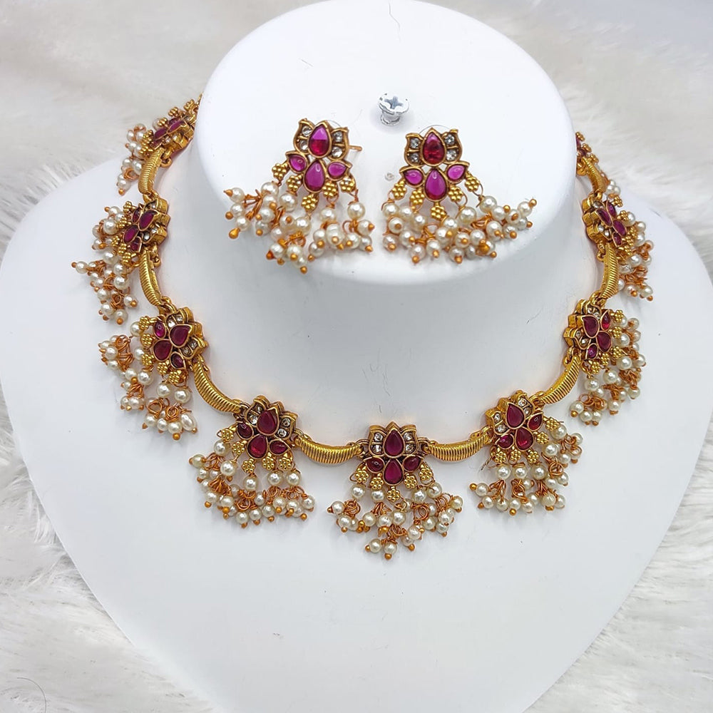 JewelMaze Gold Plated Pota Stone & Pearls Choker Necklace Set