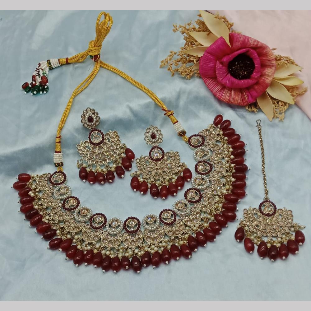 JewelMaze Gold Plated Crystal Stone And Pearls Necklace Set