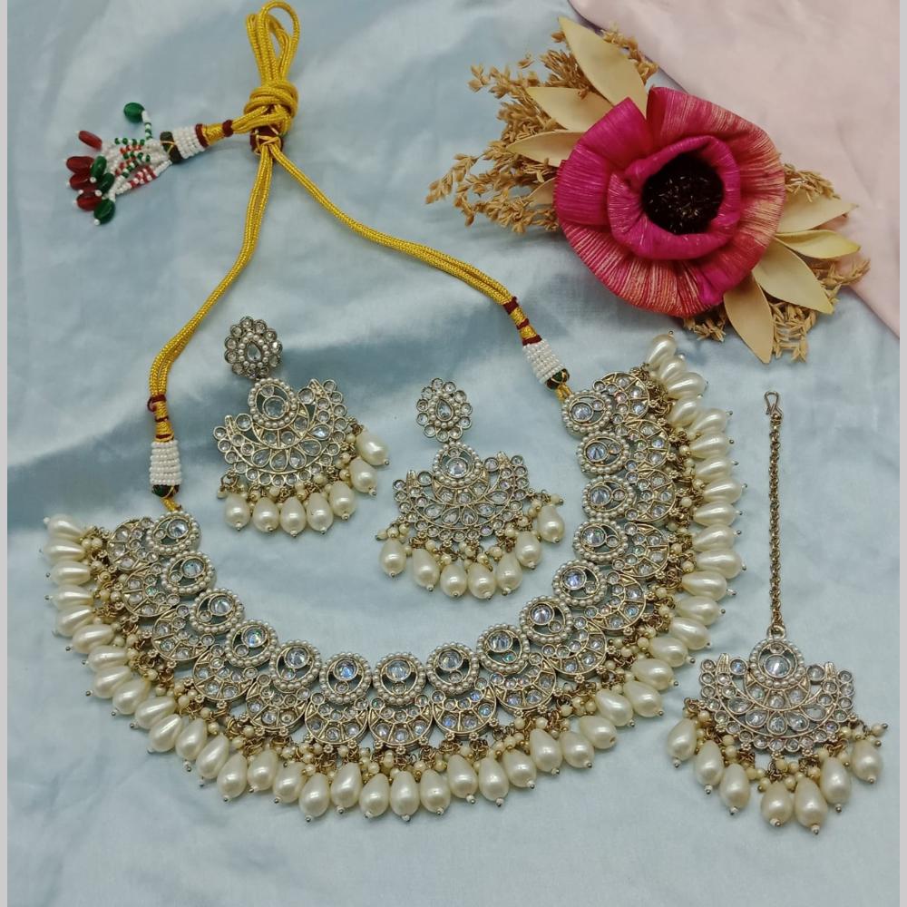 JewelMaze Gold Plated Crystal Stone And Pearls Necklace Set