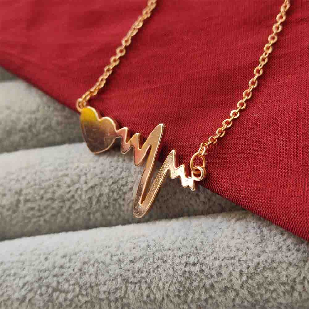 JewelMaze Heart Beat Shape Chain Pendant