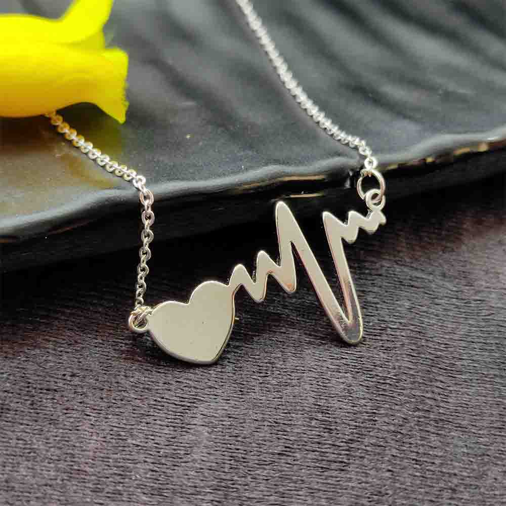 JewelMaze Heart Beat Shape Chain Pendant