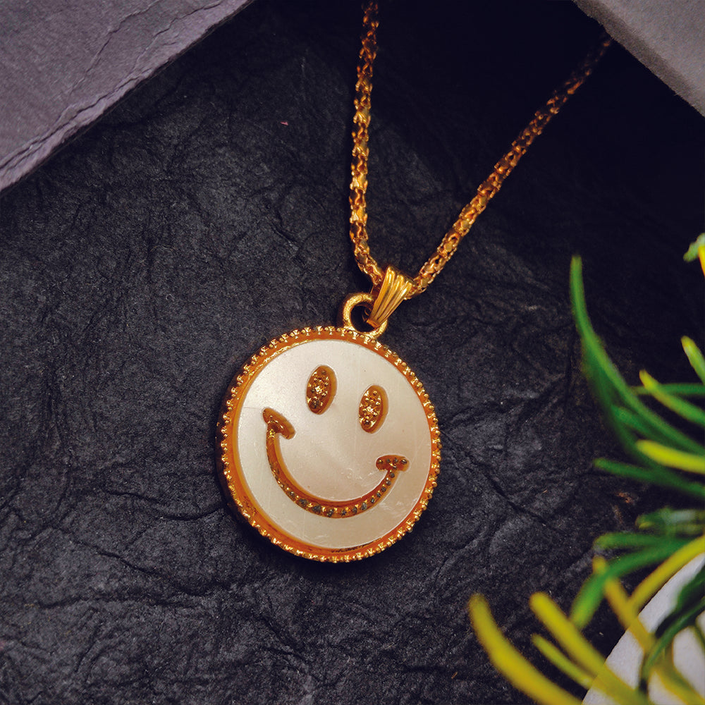 Urthn Smiley Gold Plated Chain Pendant