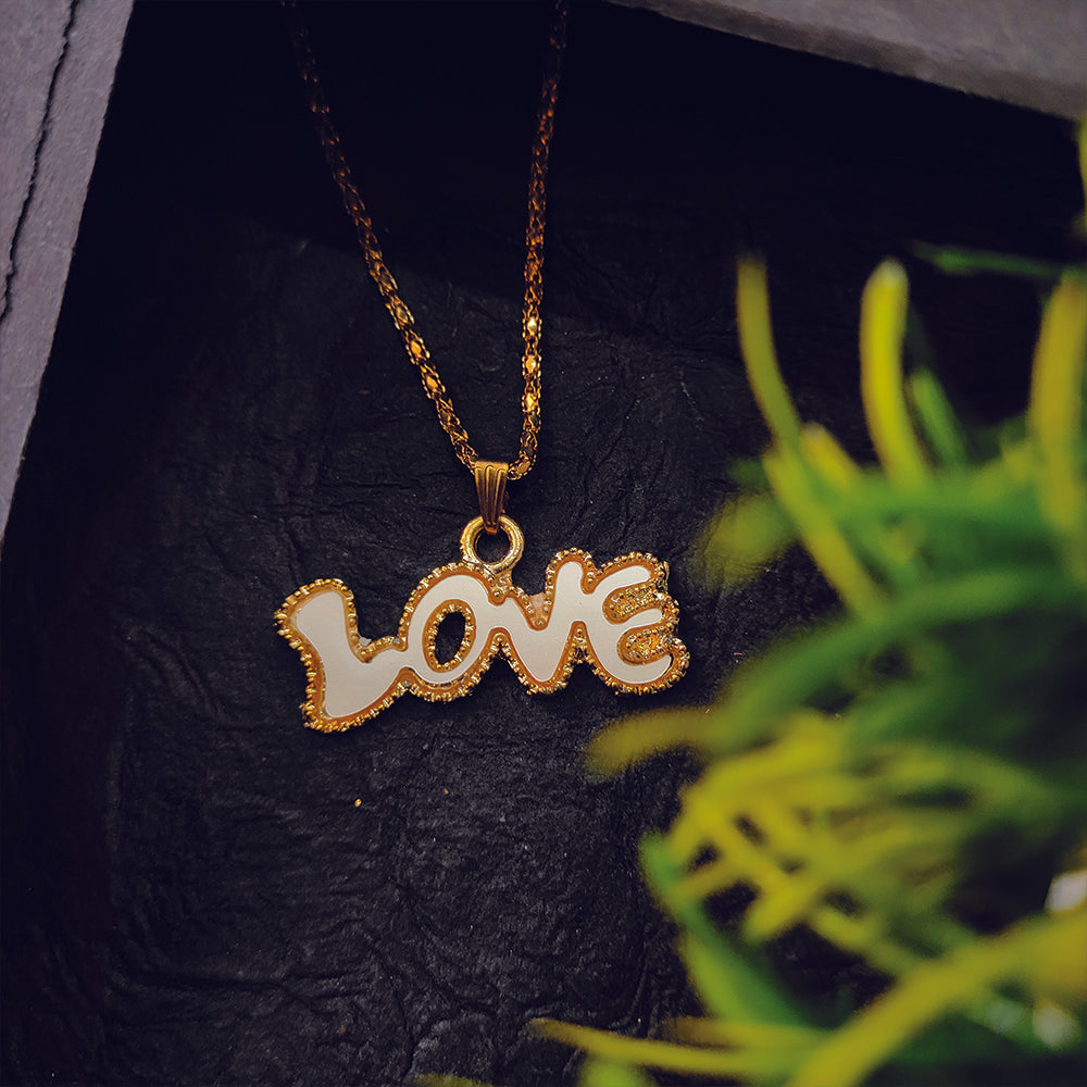 Urthn Love Gold Plated Chain Pendant