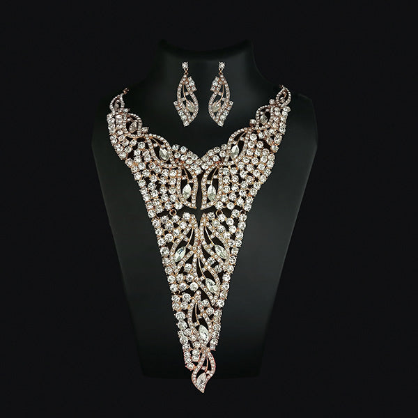 Urthn White Crystal Stone Necklace Set