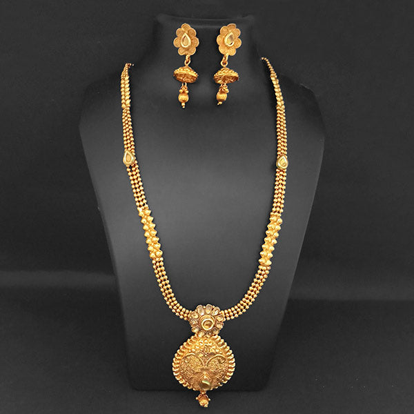 Kriaa Gold Plated Brown Kundan Necklace Set