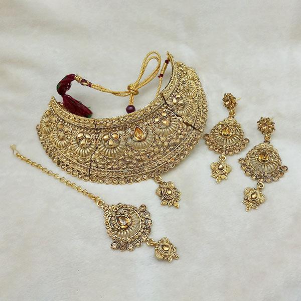 Kriaa Gold Plated Brown Kundan Choker Necklace Set With Maang Tikka