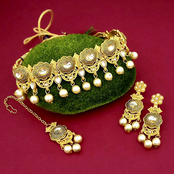 Kriaa Gold Plated Brown Kundan Choker Necklace Set With Maang Tikka - 1113818