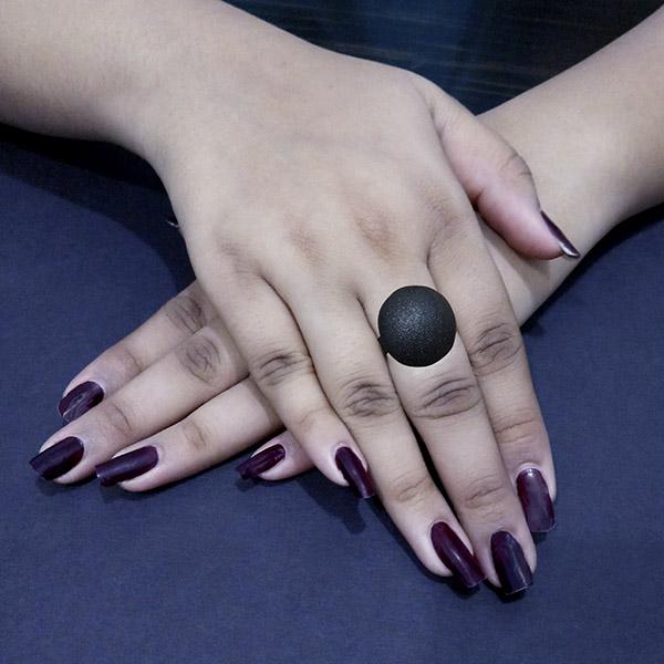 Kriaa Black Round Shaped Adjustable Finger Ring - 1505563C
