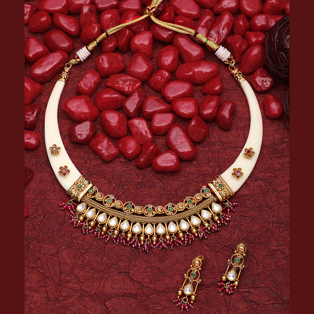 Asmitta Kundan And  Pota Stone Necklace Set
